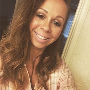 Meet your Posher, Candice